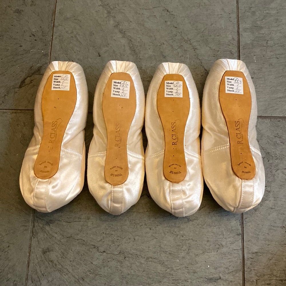 One pair new pairs of Russian Pointe/ R Class brand size 37.5